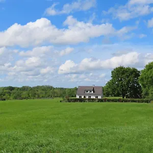 https://la-maison-aux-pignons-verts.inbrittany.com