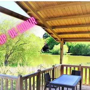 https://camping-le-val-de-landrouet.inbrittany.com